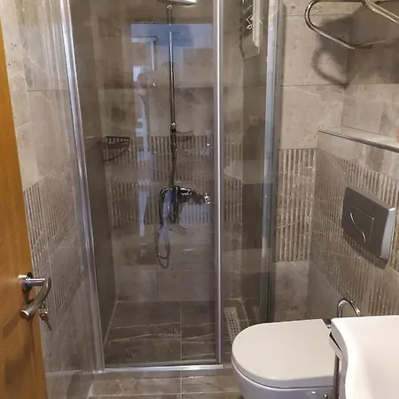 Kuyas Aparthotel *