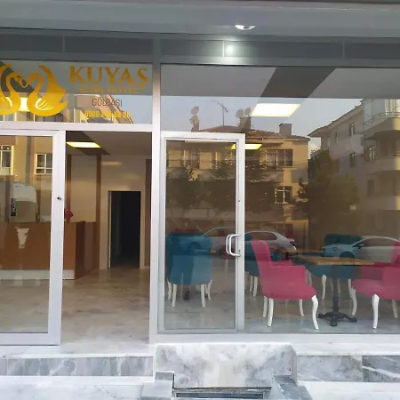 Aparthotel Kuyas *
